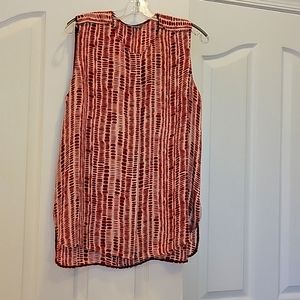 Vince Large 100% silk button down sleeveless blouse